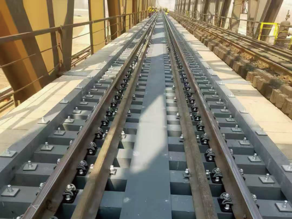 复合材料道心板